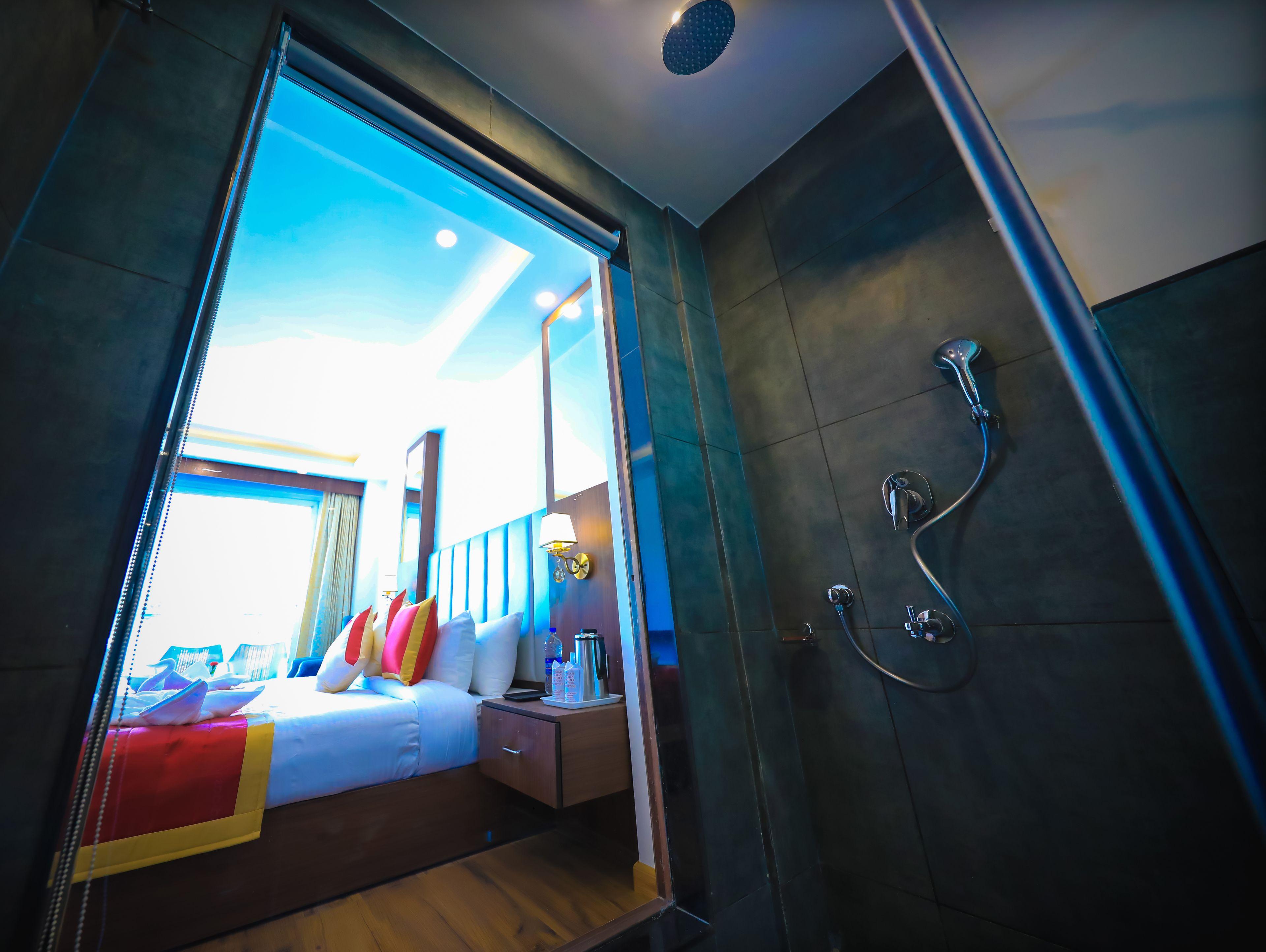 The Laurent And Banon Resorts - Manali (Himachal Pradesh) — Photos 1